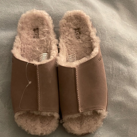 UGG Women's Brown Sheepskin Slippers - Picture 1 of 5